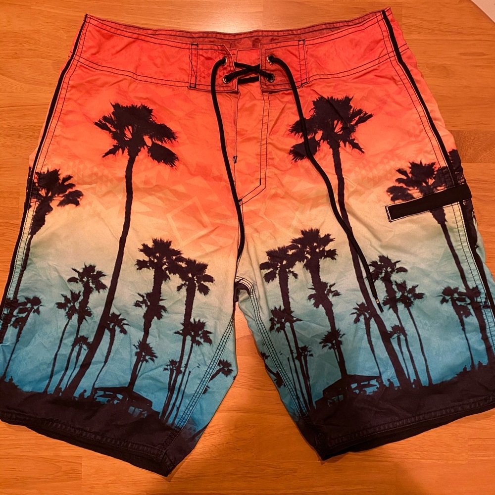 FreeWorld Highlight Palm Tree 20 Board Shorts